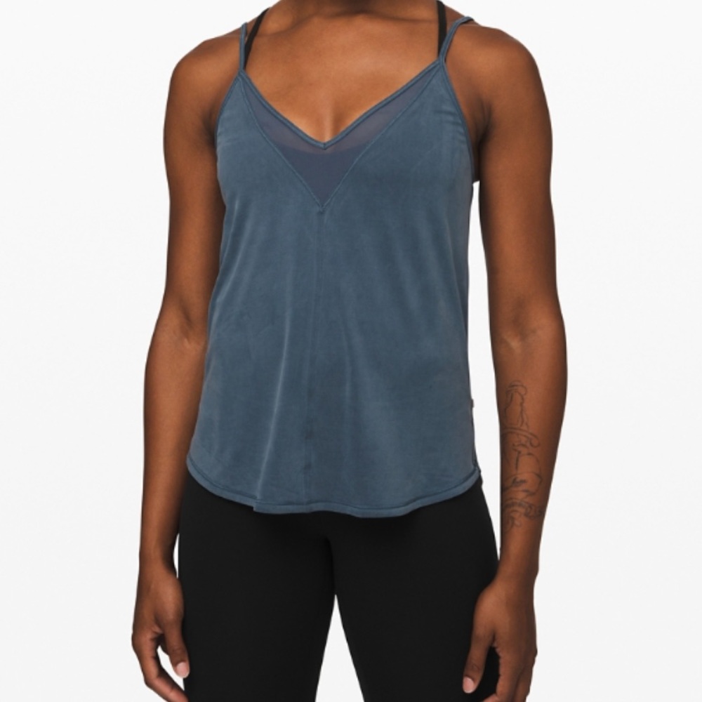 LULULEMON IN FLOW ELEGANCE TANK SIZE 8